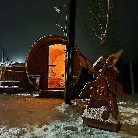 W Dolinie Radomki Dom wakacyjny *