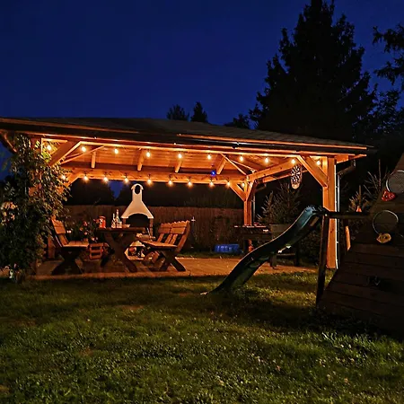 Nyaraló W Dolinie Radomki