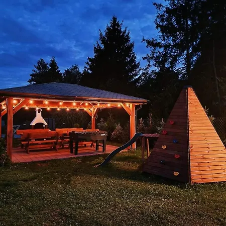 Nyaraló W Dolinie Radomki